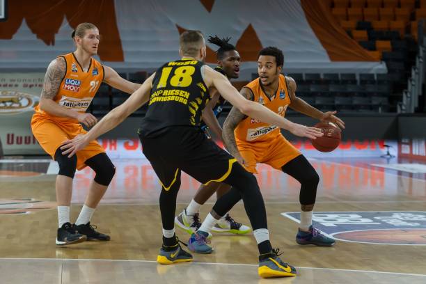 在高强度对 在高强度对